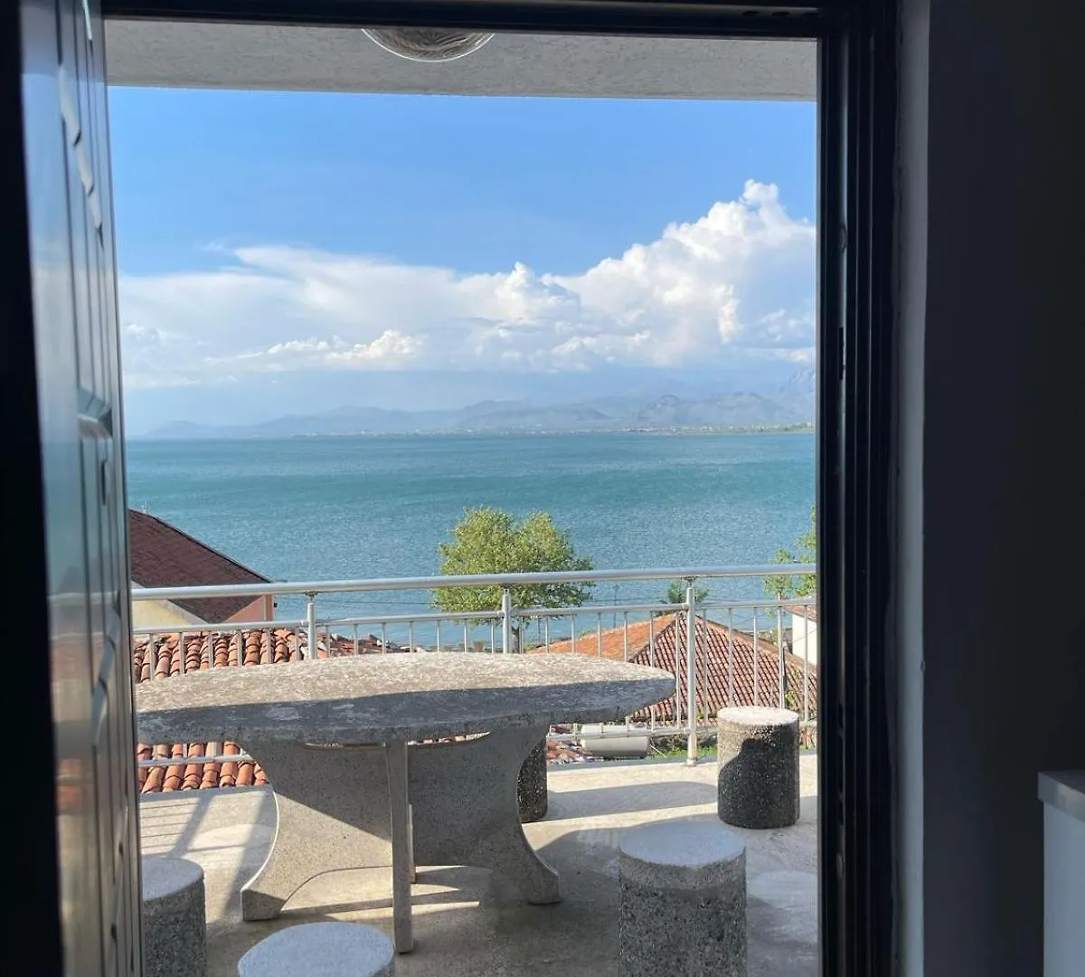 Villa Shqipnia Shkodër